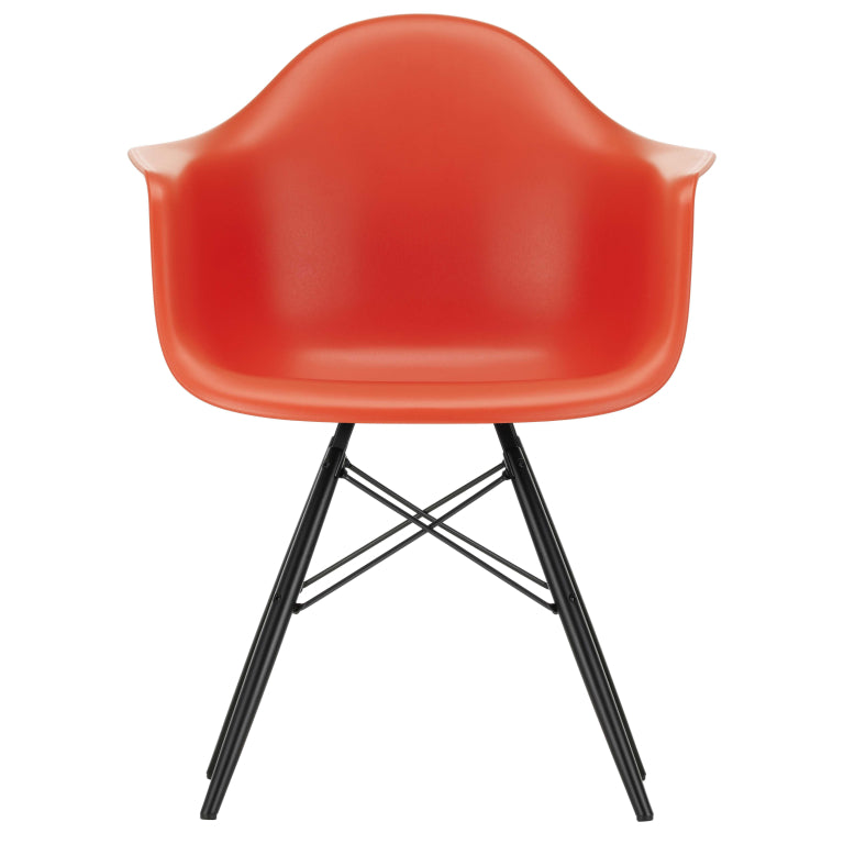 Vitra Eames DAW stol sort ahorn base