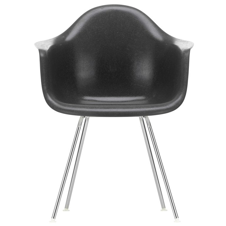 Vitra Eames DAX Fiberglass chair chrome