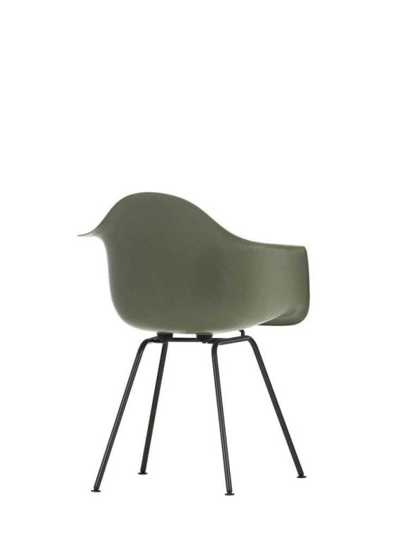 Vitra Eames DAX Fiberglass chair black