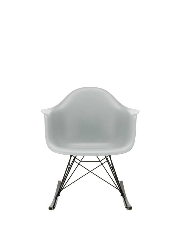 Vitra Eames RAR gyngestol mørk base i ahorn