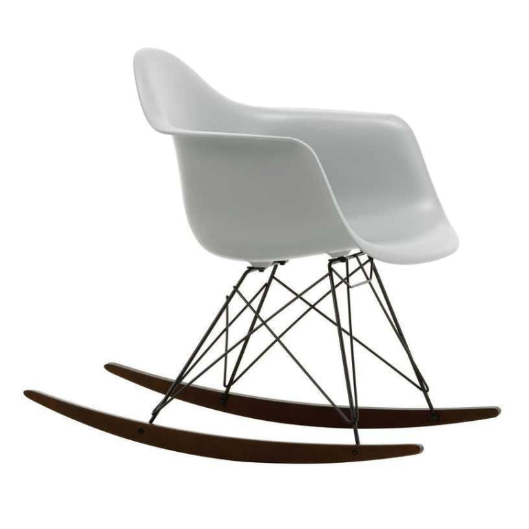 Vitra Eames RAR gyngestol mørk base i ahorn