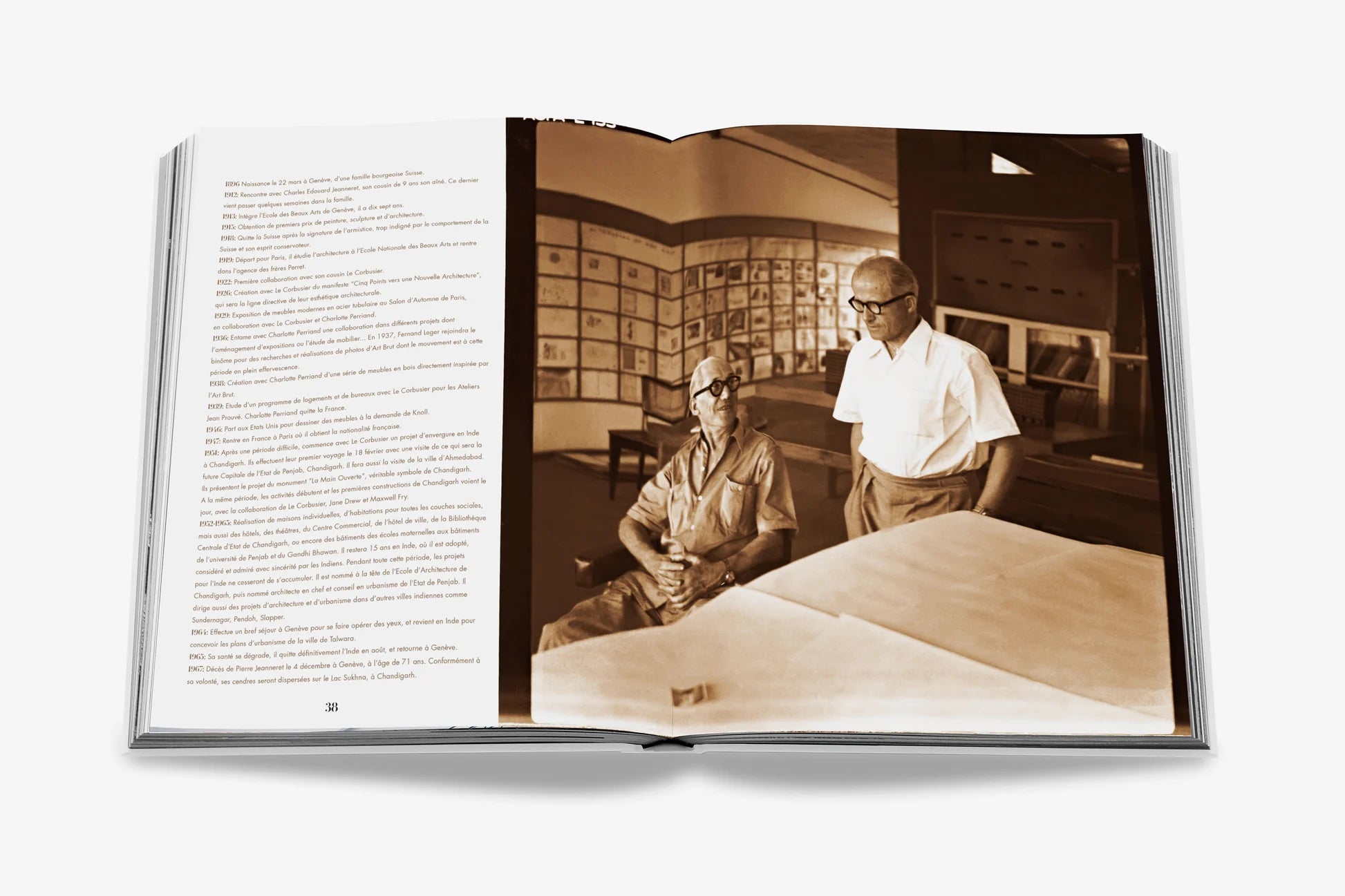 ASSOULINE Catalogue Raisonné du Mobilier: Jeanneret Chandigarh