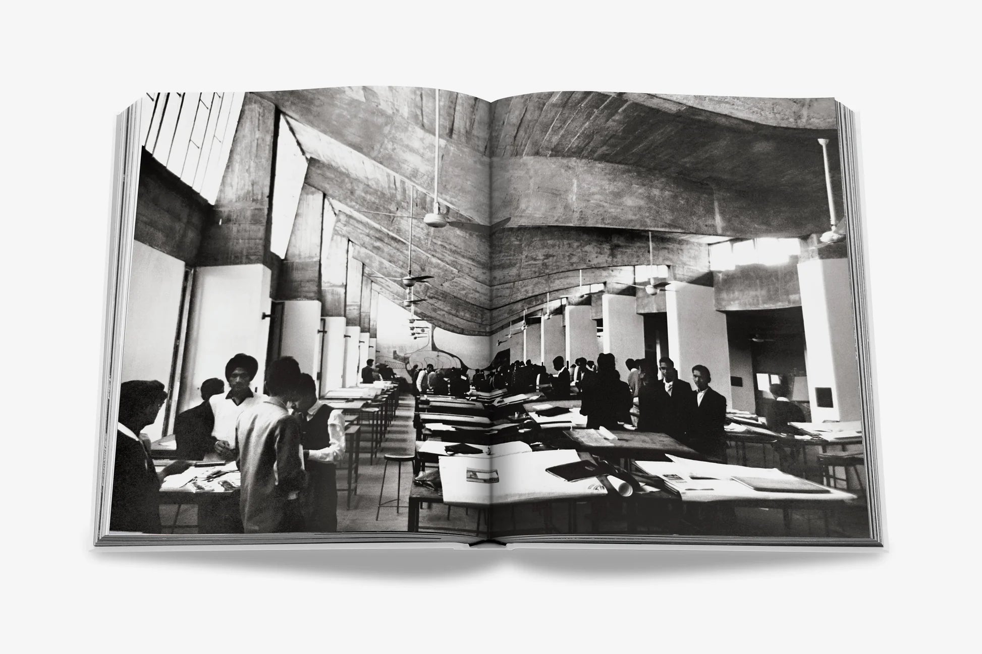 ASSOULINE Catalogue Raisonné du Mobilier: Jeanneret Chandigarh