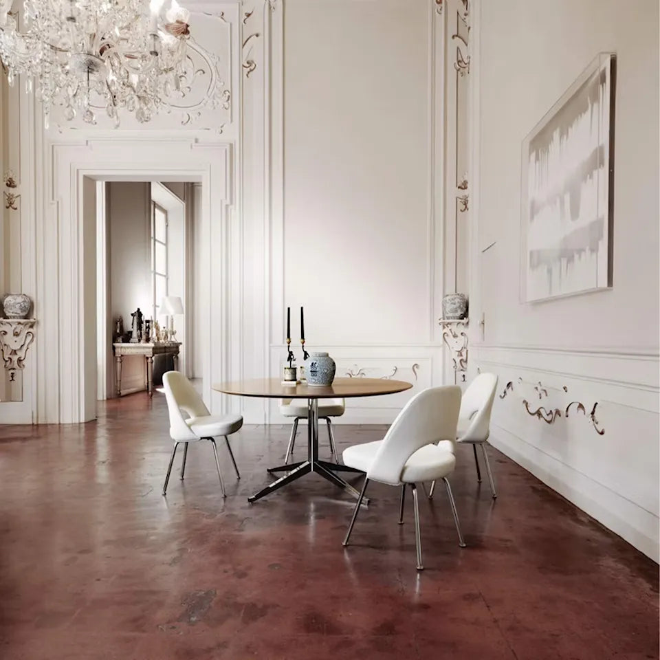 Knoll Saarinen Conference stoel