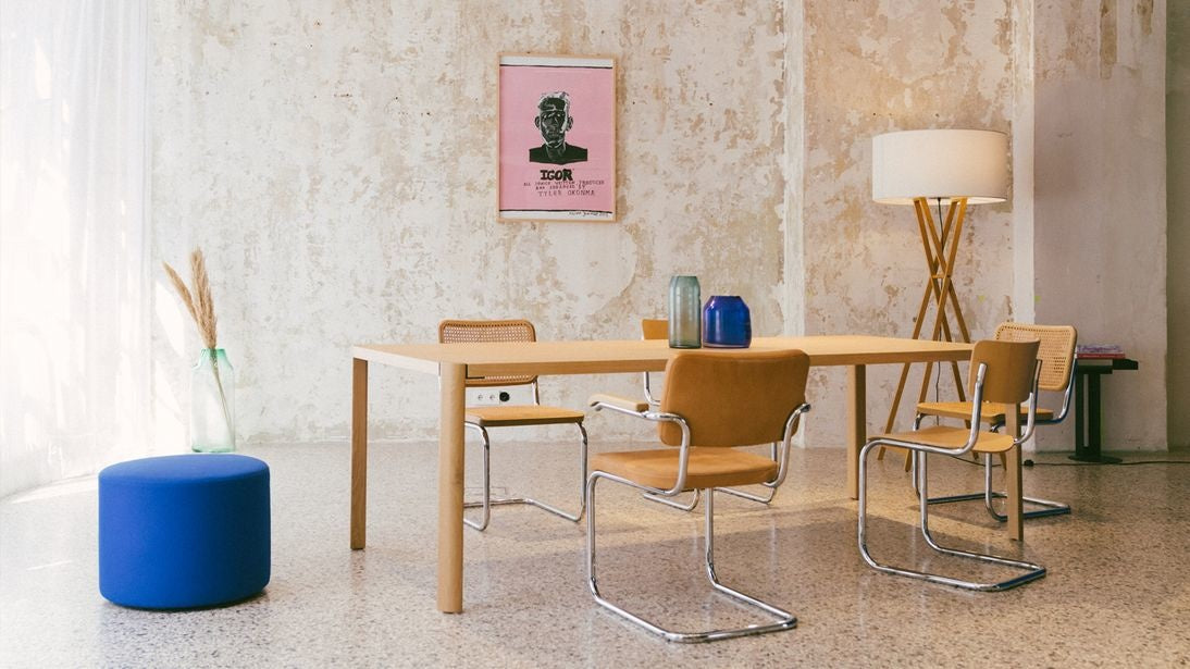 Thonet 1140 Oak Table
