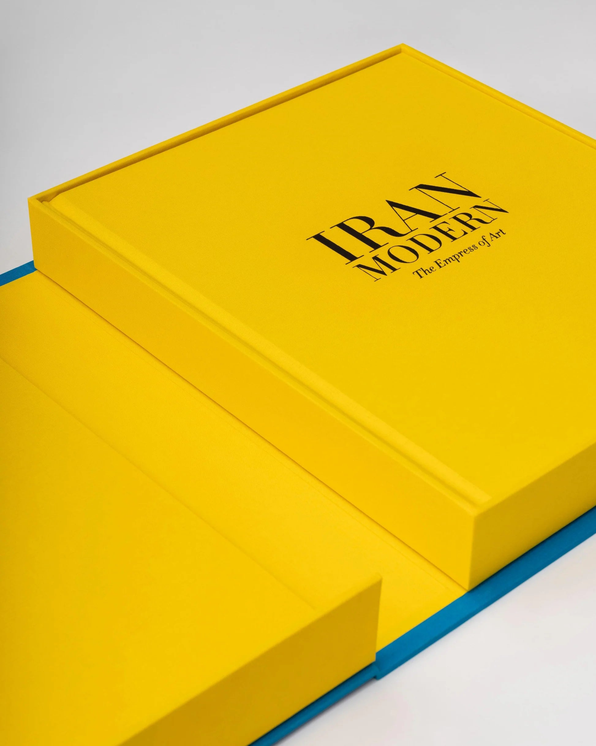 ASSOULINE Iran Modern