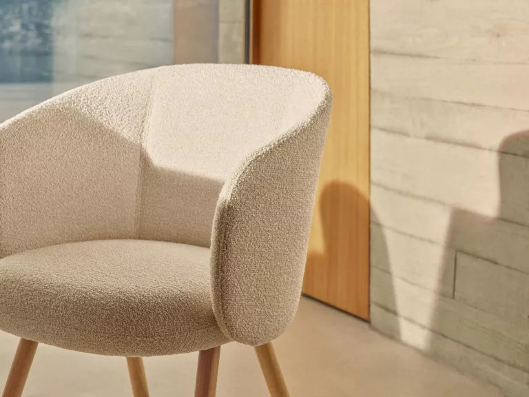 Vitra Mikado Arm Chair stol