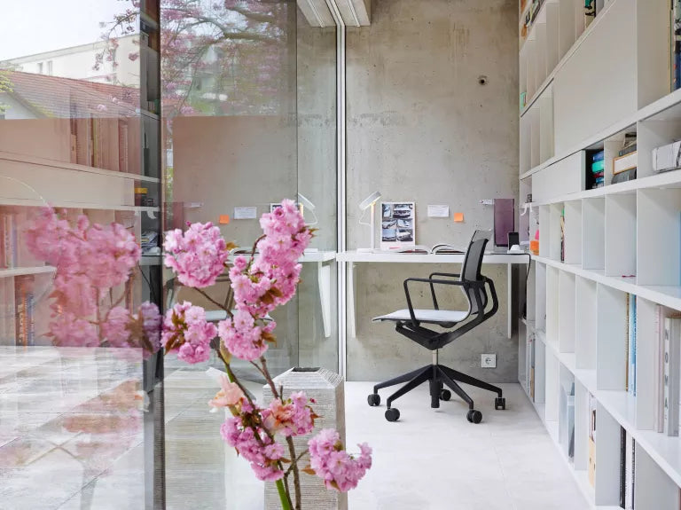 Vitra Physix kontorstol sort base