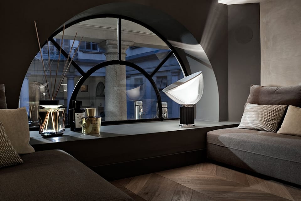 Flos Taccia (PMMA)