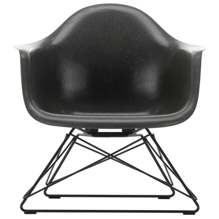 Vitra Eames LAR Fiberglass lounge chair black