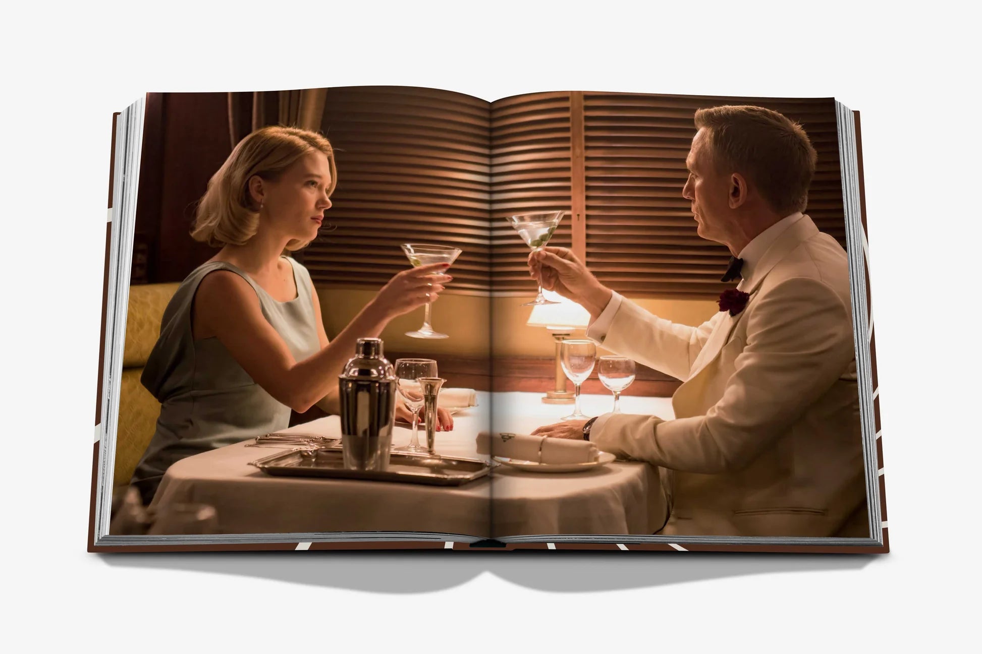 ASSOULINE James Bond Style