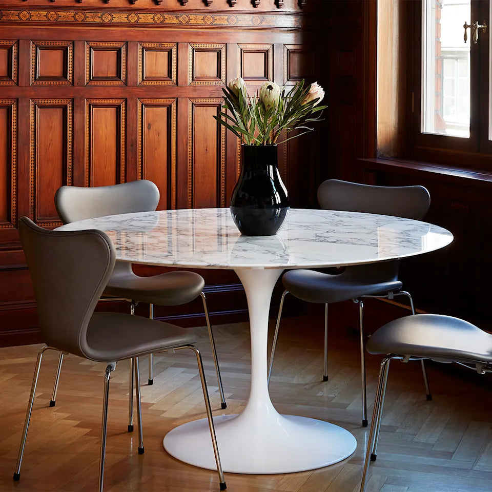 Knoll Saarinen Round eettafel Ø 120 cm White