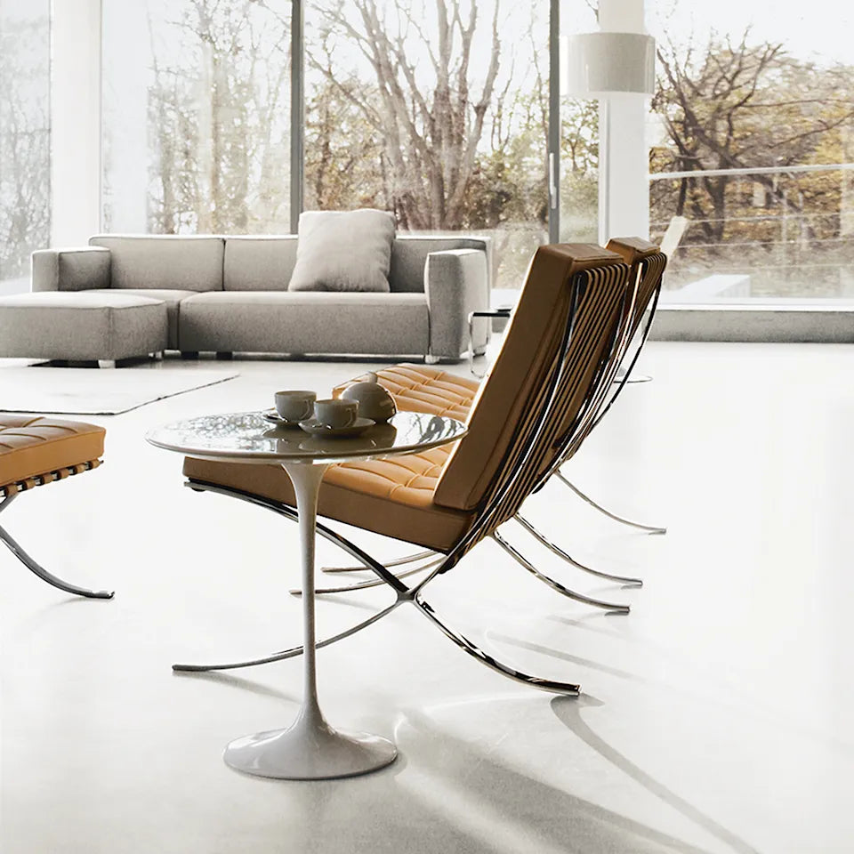 Knoll Saarinen Oval Bijzettafel White