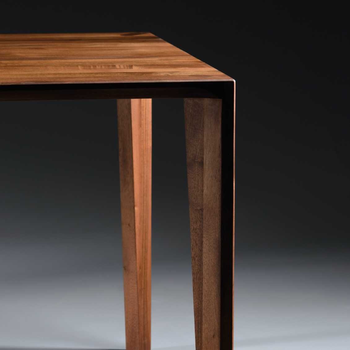 Artisan Hanny dining table