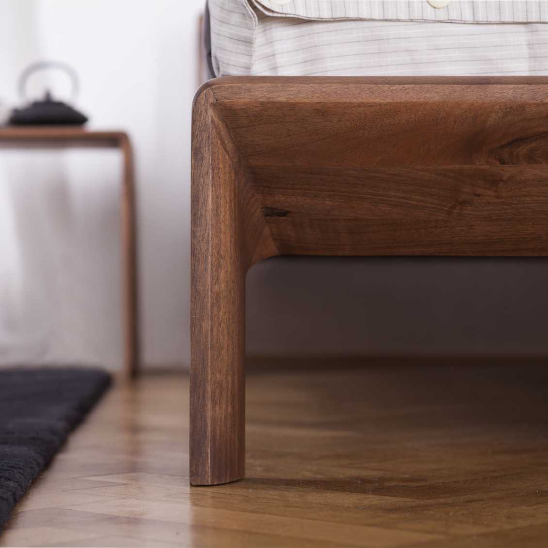 Artisan Invito bed