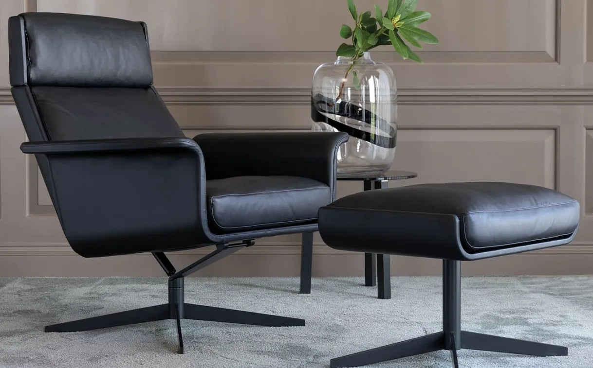 Bielefelder Werkstätten Legend foostool Ottoman