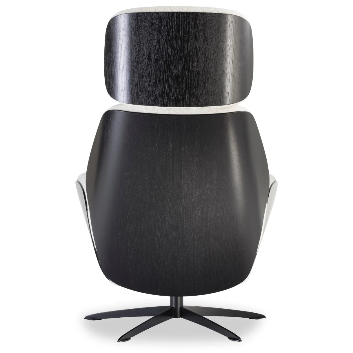 IPdesign Trinity armchair with footrest