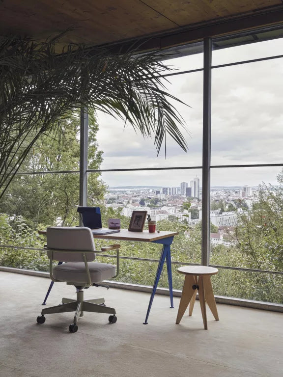 Vitra Armchair Direction Pivotant office chair