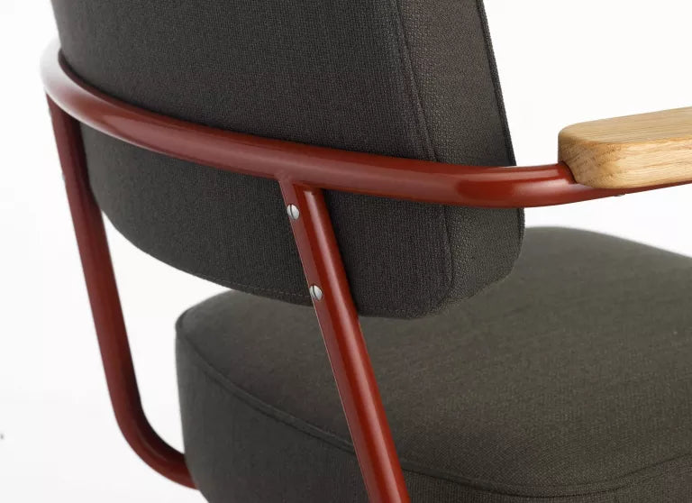 Vitra Armchair Direction Pivotant office chair